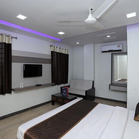 Oyo Hotel Vaishnavi Heritage Inn Agra  Exterior photo